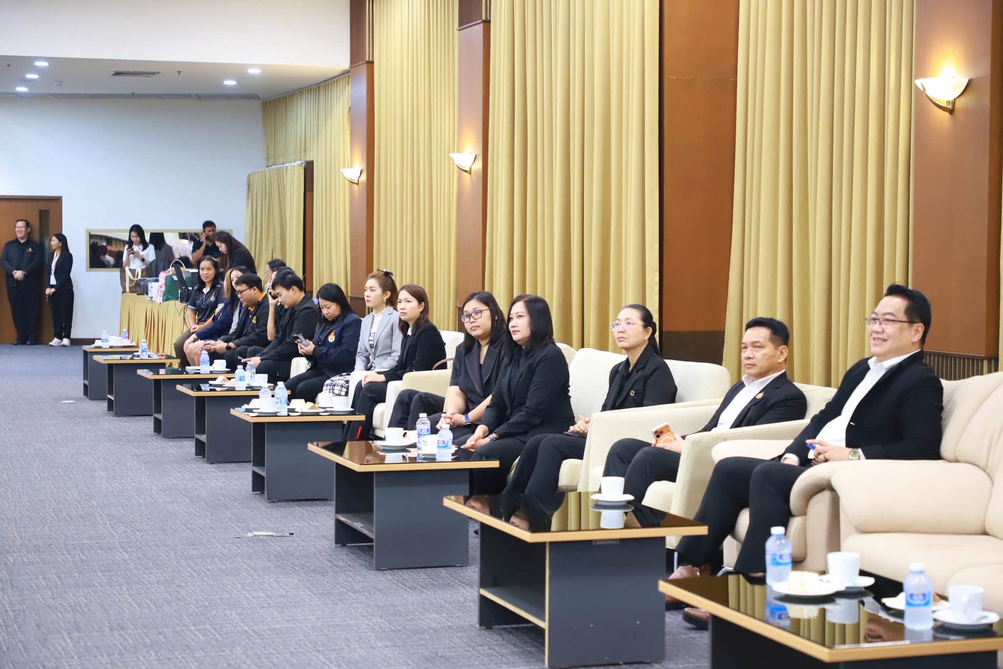 title - ยกระดับสินค้าเกษตรชีวภาพ!! ส.ป.ก. จัดสัมมนาใหญ่ติวเข้มเกษตรกรและเจ้าหน้าที่ดันสมุนไพรสู่สากล